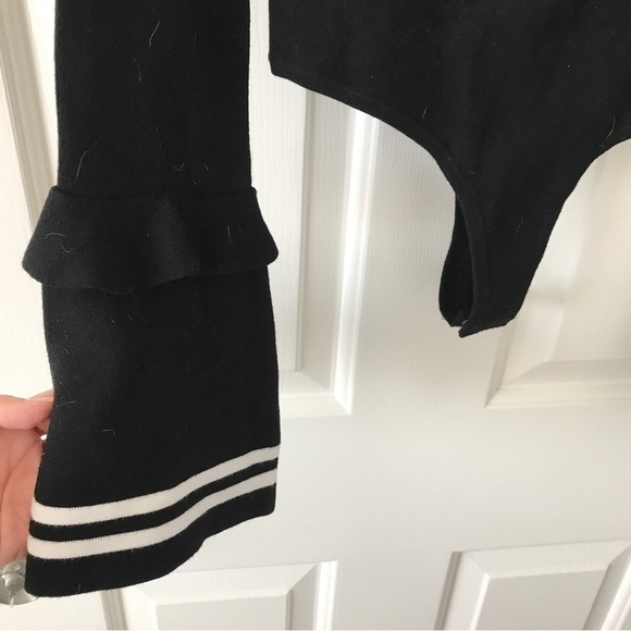 3/$15 *New* Kendall and Kylie bell sleeve black and white off shoulder bodysuit - Picture 5 of 9